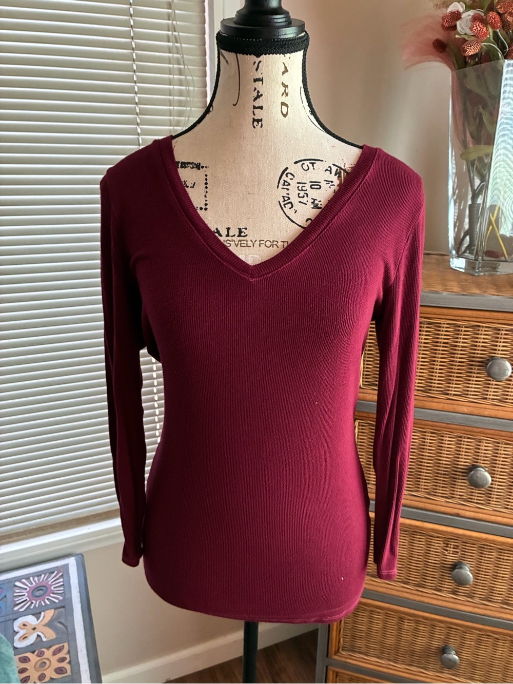 Michael Stars Burgundy V-Neck Long Sleeve Sweater